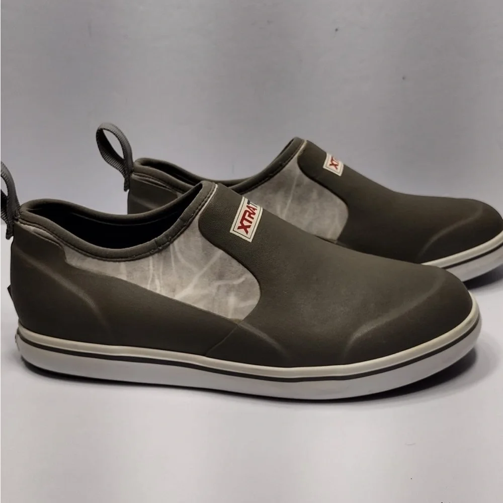 XTRA TOP Men's Gray Slip-On Shoes size 10 pre Owned Exellent condition
